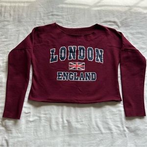 London England with Flag Burgundy Cut Off Neck Very Soft Top Sweatshirt Size S?